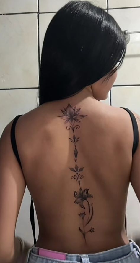 Cute Henna Tattoos, Basic Tattoos, Cute Henna, Mom Tattoo Designs, Cute Tattoos For Women, Mom Tattoos, Baddie Outfits Casual, Pretty Tattoos, Henna Tattoo