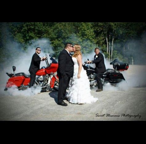 Motorcycle Proposal Ideas, Biker Wedding Pictures, Biker Theme Wedding, Motorcycle Themed Wedding, Biker Wedding Photos, Harley Wedding Ideas, Harley Davidson Wedding Ideas, Biker Wedding Ideas, Motorcycle Wedding Ideas