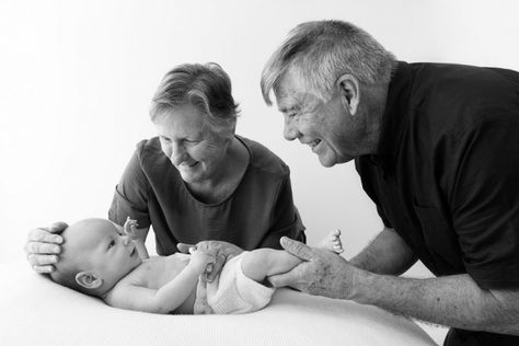 Newborn Grandparents Pictures, Brag Books, Baby Grandma, Daughter Photoshoot, Mother Daughter Photoshoot, Grandparent Photo, Newborn Pics, New Grandparents, Newborn Shoot