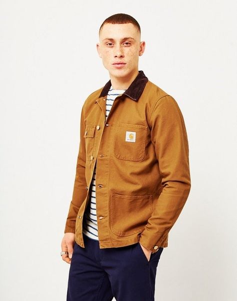 Carhartt Street Style, Chore Coat Outfit, Chore Jacket Outfit, Mens Skater Style Outfits, Chore Coat Men, Carhartt Jacket Outfit, Carhartt Chore Coat, Retro Americana, Carhartt Style