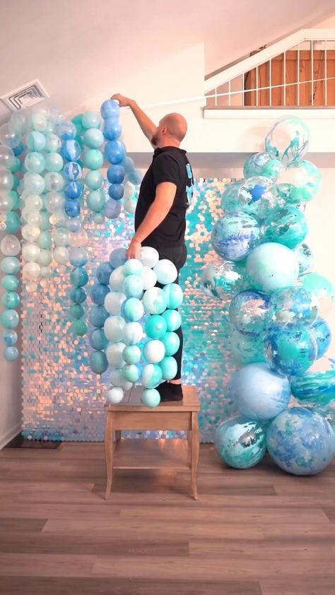 Backyard Under The Sea Party, Outdoor Under The Sea Party, Balloon Under The Sea, Dolphin Birthday Party Decorations, Under The Sea Fourth Birthday, Under The See Decoration, Ocean Theme Balloon Arch, Under The Sea Balloon Decor, Beach Theme Balloons