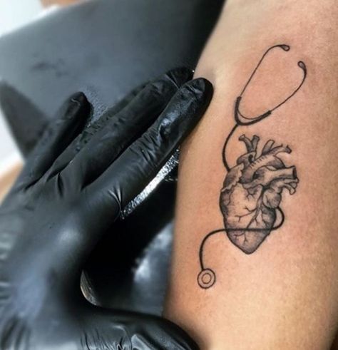 Healthcare Tattoo, Stethoscope Tattoo, Tattoo Main, Nurse Tattoo, Medical Tattoo, Clever Tattoos, Small Pretty Tattoos, Petite Tattoos, Pretty Tattoos For Women