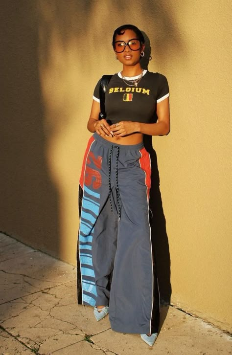 Juxtaposition Outfits, Bae Style, Atlanta Fashion, Denim On Denim, Casual Outfit Inspiration, Streetwear Fashion Women, Outfit Goals, Lookbook Outfits, Fashion Stylist