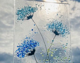 Fused Glass Candle Holder, Broken Glass Crafts, Fused Glass Flowers, Fused Glass Panel, Fused Glass Wall Art, Glass Art Pictures, Glass Fusion Ideas, Fused Glass Artwork, Fused Glass Ornaments