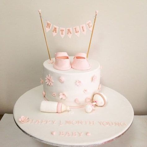 Baby Shower Cake Ideas, Girl Shower Cake, Fondant Baby Shoes, Easy Baby Shower, Baby Shower Cake Designs, Pink Baby Shower Cake, Pastel Baby Shower, Idee Babyshower, Baby Shower Cakes Girl