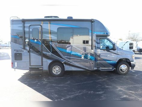 New 2024 Gulf Stream Bt Cruiser 5210 For Sale in Rockford, IL - 5031292956 - RV Trader Airplane For Sale, Class B Rv, Class C Motorhomes, Gulf Stream, Rv Trader, Rv For Sale, Rvs For Sale, Class B, Rv Parks