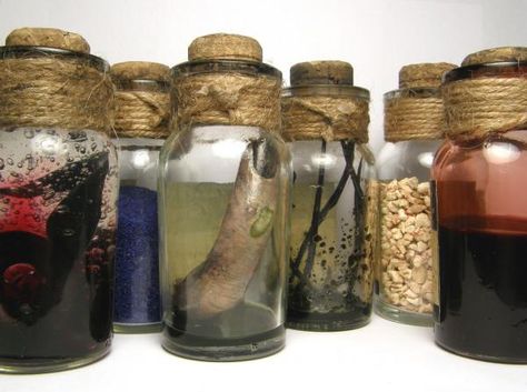 what do you put in potion bottles?  forum thread w/ 3 pages of user ideas Halloween Jars, Halloween Potion Bottles, Halloween Apothecary, Halloween Bottles, Halloween Potions, Vintage Jars, Theme Halloween, Potion Bottle, Creepy Halloween