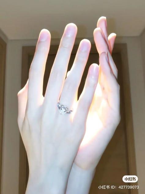 Feminine Hands Aesthetic, Korean Hands, Pale Hands, Leg Aesthetic, Feminine Hands, Slim Fingers, Slim Hands, Long Hands, Pale White Skin