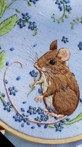 Embroidered Baubles, Mouse Embroidery, Animal Embroidery Patterns, Embroidered Animals, Animal Embroidery Designs, Hand Embroidery Patterns Flowers, Basic Embroidery Stitches, Embroidery Stitches Tutorial, Hand Embroidery Projects