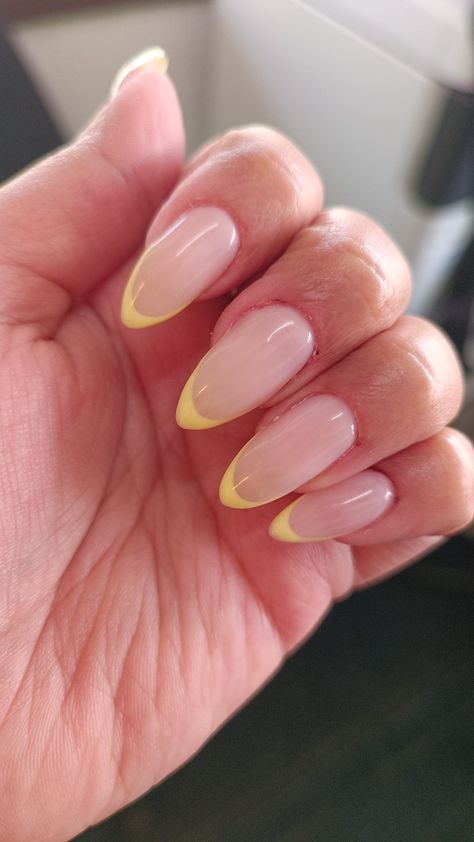 Pastel Yellow French Tip Nails Almond, Yellow French Manicure Nails, French Nails Yellow Tips, Lemon Yellow French Tip Nails, Soft Yellow French Tip Nails, White And Yellow French Nails, Nail Inspo Summer Yellow, Subtle Yellow Nails, Nails For A Yellow Dress