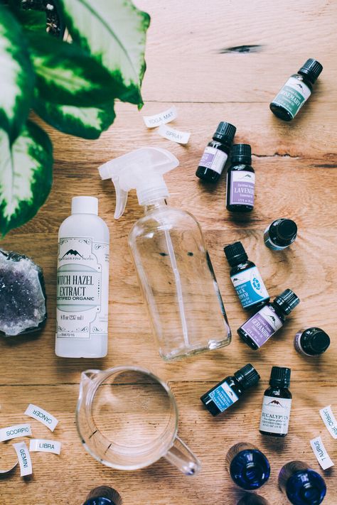 DIY Zodiac Yoga Mat Spray with Essential Oils Essential Oil Combos, Diy Yoga Mat, Love Essential Oils, Vegan Latte, Yoga Mat Spray, Thieves Oil, Diy Yoga, Mountain Rose Herbs, Diy Sprays