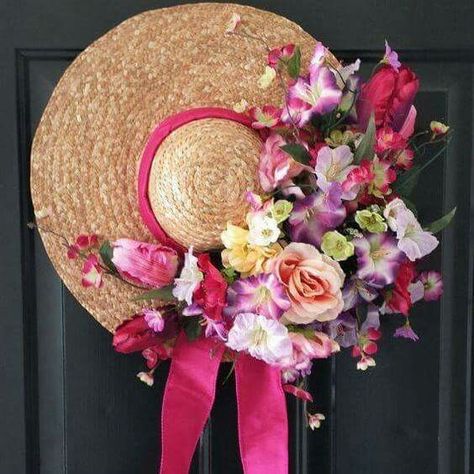 Spring Wreaths For Front Door Diy, Couronne Diy, Spring Wreaths For Front Door, Diy Spring Crafts, Diy Spring Wreath, Spring Front Door Wreaths, Door Wreaths Diy, Spring Door Wreaths, Spring Wreaths