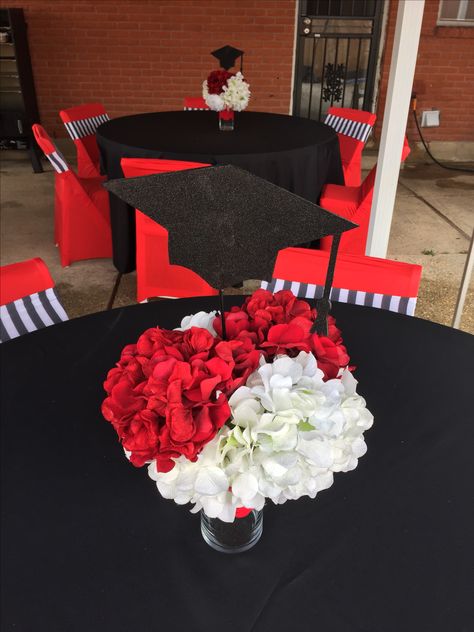 Red Black Silver Graduation Party, Red Black And White Graduation Decorations, Maroon And Gray Graduation Party, Wsu Graduation Party, Red Theme Graduation Party, Red And Black Graduation Centerpieces, Red Black And White Graduation Party Table Decorations, Red And Silver Graduation Party Ideas, Rutgers Graduation Party