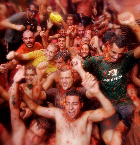 La Tomatina festival in Buñol, Spain.  Basically a giant food fight with tomatoes. Tomatina Festival, La Tomatina Festival, La Tomatina, Festival Aesthetic, Travel Culture, By Bus, Giant Food, Culture Travel, The Streets