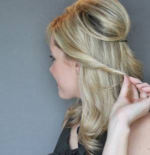 Half-Up Twist Hairstyle, Step 3 Easy Work Hairstyles, Twist Hairstyle, Easy Hairstyles For Medium Hair, Work Hairstyles, Long Blonde, Short Hair Styles Easy, Easy Hairstyles For Long Hair, Half Up Hair, Real Simple