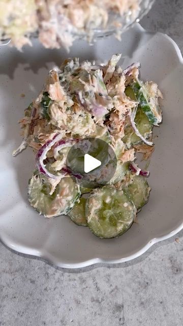 Cucumber Salad Salmon, Cucumber Smoked Salmon Salad, Garlic Herb Cream Cheese, Viral Cucumber, Herb Cream Cheese, Smoked Salmon Salad, Salmon Cream Cheese, Everything Bagel Seasoning, Seasoning Salt