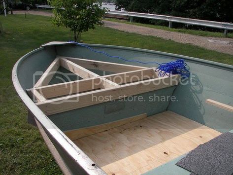 14' Deep V 1978 Sea Nymph project - TinBoats.net John Boat Ideas Projects, Jon Boat Project, Aluminum Jon Boats, Jon Boat Modifications, John Boats, Building Shelves, Sea Nymph, Hatch Cover, Deck Framing