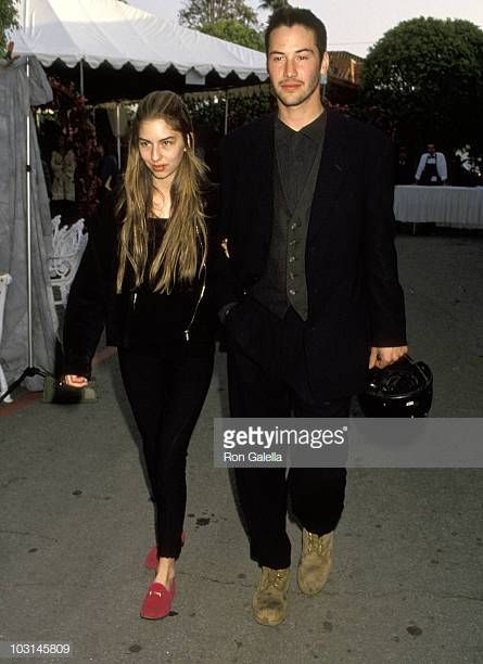 Sofia Coppola and Keanu Reeves Sofia Coppola Style, Arch Motorcycle Company, Normcore Fashion, Rockstar Style, Hollywood Couples, Keanu Charles Reeves, Hollywood Boulevard, Outfit 90s, Sofia Coppola