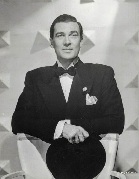 Walter Pidgeon, American Actors, Pigeon, Hollywood, Historical Figures, Actors