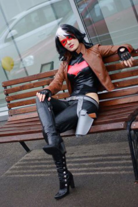 Red Hood~ by OniksiyaSofinikum Jason Todd Cosplay, Red Hood Cosplay, Batgirl Cosplay, Dc Cosplay, Red Robin, Jason Todd, Detective Comics, Red Hood, Photos Of Women