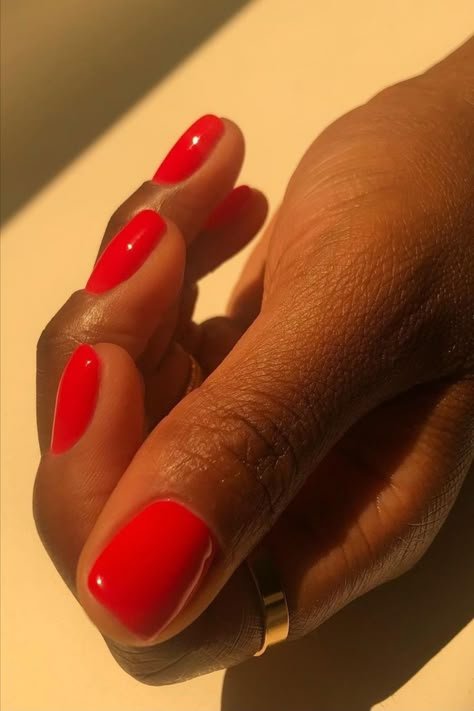 Red Gel Nails, Short Gel Nails, Manicure Inspiration, Minimal Nails, Dip Nails, Cute Gel Nails, Red Nail, Dipped Nails, Winter Nail