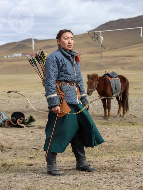 Mongolian Olympic Uniform, Archer Pose Reference, Chinese Archer, Archery Outfit, Horses Reference, Archer Pose, Oc Board, Female Superhero, Archery