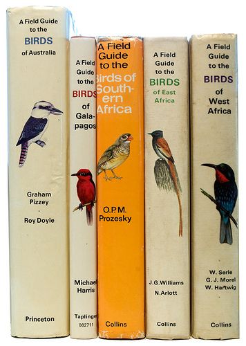 Perfect. Bird Book, Field Guide, Vintage Birds, Book Nooks, Old Books, I Love Books, Bird Art, Vintage Books, Love Birds