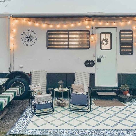 Rv Decorating Ideas, Campsite Decorating, Rv Patio, Rv Decorating, Travel Trailer Decor, Glamper Camper, Camper Trailer Remodel, Trailer Decor, Travel Trailer Camping