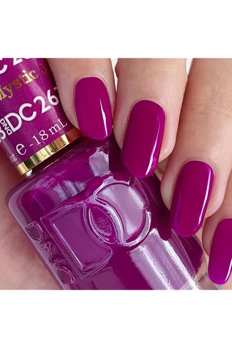 Dnd Gel Nail Polish, Magenta Nails, Dnd Gel Polish, Daisy Nails, Gel Polish Colors, Colorful Nail Designs, Nail Polish Sets, Nail Accessories, Nail Polish Colors