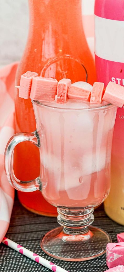 Pink Starburst Drink, Starburst Vodka, Madeline Recipes, Alcoholic Drinks Vodka, Starburst Drink, Starburst Cocktail, Madelines Recipe, Strawberry Starburst, Nutella Raspberry