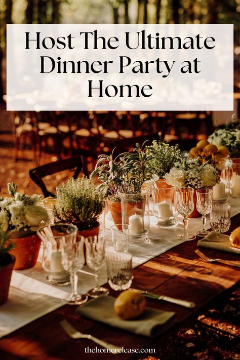 Hosting Dinner Party Table Settings, Dinner Party Checklist, Host A Christmas Party, Planning Christmas Dinner, Dinner Hosting Ideas, Hosting Era, Hosting Party Ideas, Dinner Party Christmas, Dining Table Decor Ideas