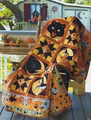 Halloween Quilt, Samhain Halloween, Halloween Sewing, Adornos Halloween, Holiday Quilts, Halloween Quilts, Fall Quilts, Quilting Crafts, Beautiful Quilts