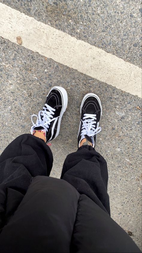 Vans Platform Outfit, Vans Outfit Aesthetic, Platform Vans Outfit, Old Skool Vans Outfit, High Top Vans Outfit, Sk8 Hi Outfit, Vans Sk8 Hi Platform, Platform Outfit, Vans Aesthetic