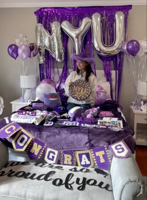 Nyu Bed Party, Nyu Grad Cap, Nyu Acceptance Letter, Nyu Acceptance, Nyu Student Aesthetic, Nyu Aesthetics, Nyu College, Nyu Campus, Law School Preparation