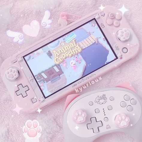 i want this controller omg Nintendo Lite, Nintendo Switch Case, Kawaii Games, Gamer Room Decor, Soft Pink Theme, Video Game Room Design, Retro Gadgets, Nintendo Switch Accessories, Gaming Room Setup