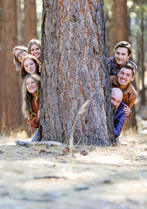 Family Of 7 Pictures Posing Ideas, Ranch Family Pictures, Large Family Photoshoot Outfits, Fall Family Of 4 Photos, Family Photo Props Outdoor, Fall Outdoor Family Photos, Crazy Family Photos, Family Of 8 Photoshoot, Family Of 8 Picture Poses