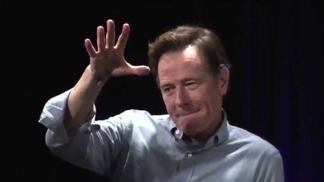 Bryan Cranston's Mike Dropping Response to Fan Asking About His Experience in Albuquerque Mike Drop, Mama Jokes, Bryan Cranston, Nonverbal Communication, Mic Drop, San Diego Comic Con, Comic Collection, Breaking Bad, Body Language