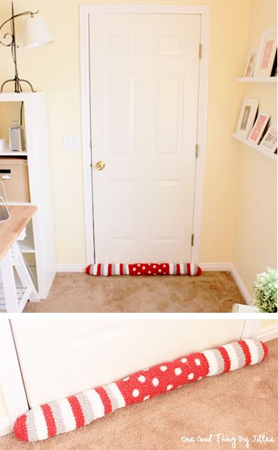 Rolled up towels or a homemade "door snake" placed at the base of windows and doors can keep cold air from coming inside during the winter (which can be super cold in St. Louis!) Door Snake, Couch Slipcover, Sewing Tricks, Door Draft, Draft Stopper, Decorative Ideas, Sew Easy, Wood Ideas, Craft Stuff