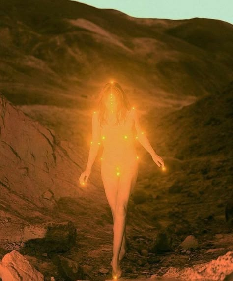 Neil Krug, Psy Art, Ethereal Art, Jean Grey, Spiritual Art, Winx Club, Divine Feminine, Art Moderne, The Desert