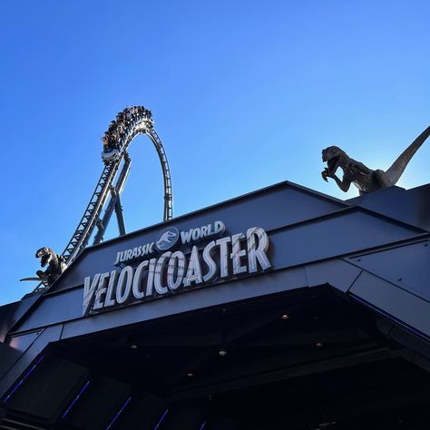 On National Face Your Fears Day 😱, let’s talk coasters...which would you try on your bravest day at Universal Orlando Resort? 💪 Are you going to race the raptors on the VelociCoaster? 🦖 How about a soaking drop on Jurassic Park River Adventure? 🌊 Battle the Hulk? 💥 Pal around with Hagrid? 🏍️ Or hold on for dear life while listening to tunes on Rip Ride Rockit? 🎶🎢 (Or will you save everyone a trip to the lockers and just hold the bags?) 🎒😊 #universalthrills #universalattractions #visitunivers... Park River, Face Your Fears, The Hulk, Universal Orlando Resort, Universal Orlando, Jurassic Park, Hulk, Try On, Orlando