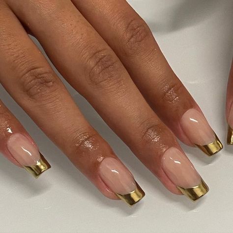 Gold French Tip Nails Ballerina, Gold Chrome French Tip Nails Coffin, Gold Wavy Nails, Prom Accessories Gold, Gold Crome Nails French, Liquid Gold Nails, Prom Gold Nails, Gold Tip Acrylic Nails, Graduation Nails Gold