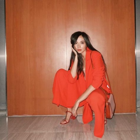 Isabelle Daza, Red Power Suit, Jess Wilson, Martine Cajucom, Spring Summer Capsule Wardrobe, Red Power, Square Toe Shoes, Summer Capsule Wardrobe, Power Suit