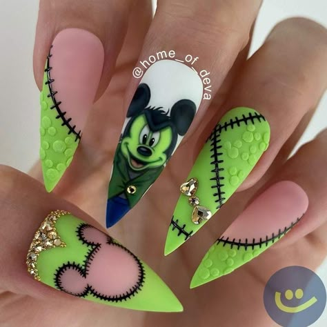 Sally Nails, Disney Halloween Nails, Nightmare Before Christmas Nails, Mickey Mouse Nails, Disney Acrylic Nails, Horror Nails, Mickey Nails, Holloween Nails, Halloween Acrylic Nails