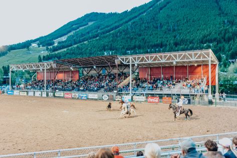 The Ultimate Jackson Hole Travel Guide | Travel | Lone Sar Looking Glass Jackson Hole Rodeo Outfit, Jackson Hole Wyoming Summer, Jackson Hole Rodeo, Jackson Hole Summer, Outdoorsy Aesthetic, Grad Trip, Wyoming Vacation, Bach Bash, Wyoming Travel