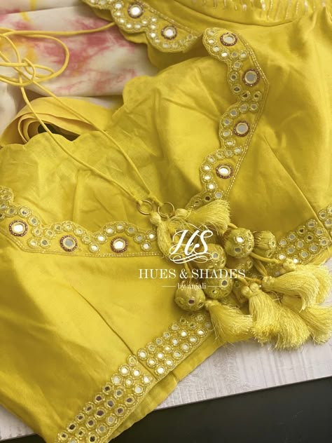 Simple Mirror Work Saree Blouse, Tazzels For Blouses, Simple Mirror Work Blouse Designs, Yellow Blouse Designs, Mirror Work Saree Blouse, Mirror Blouse Design, Mirror Blouse, Tassels Blouse, Mirror Work Blouse Design