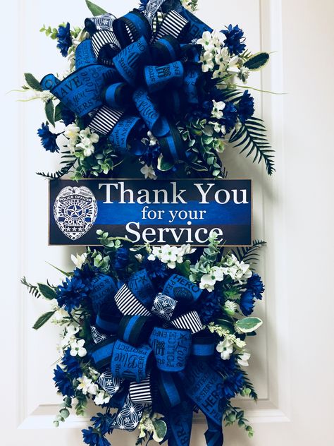 Police Crafts, Graduation Wreath, Police Memorial, Public Servant, Ribbon Wreaths, Wreath Inspiration, Mesh Ribbon Wreaths, Fallen Officer, Police Hat