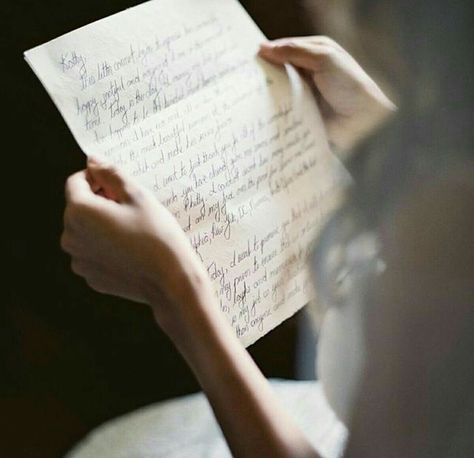 reading her letter The Selection Aesthetic, Rebecca Ross, Divine Rivals, Tessa Gray, Maxon Schreave, The Selection Series, Ella Enchanted, Clockwork Princess, Selection Series