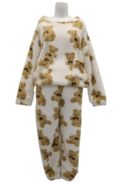 Riley Teddy Borg Pajama Set | Women's Co-Ords & Sets | storets Cute Pjs Winter, Teddy Pajamas, Teddy Bear Pajamas, Outfit Claims, Teddy Bear Pants, Home Rules, Pajamas Aesthetic, Dr Wardrobe, Pajama Outfit