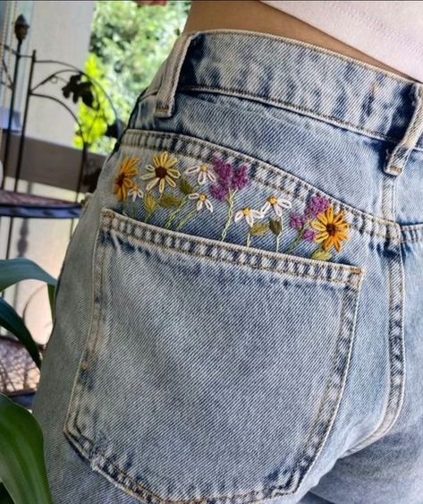 Embroidered Jeans Diy, Flower Embroidered Jeans, Basic Girl, Embroidered Pants, Embroidery On Clothes, Jeans Diy, Cuffed Pants, Embroidered Jeans, Embroidery Inspiration