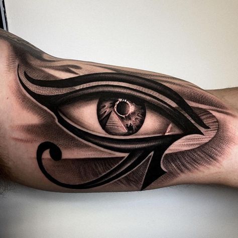 Eye Of Ra Tattoo, Seeing Eye Tattoo, Egypt Tattoo Design, Egyptian Eye Tattoos, Ankh Tattoo, Horus Tattoo, All Seeing Eye Tattoo, Starověký Egypt, Egyptian Tattoo Sleeve